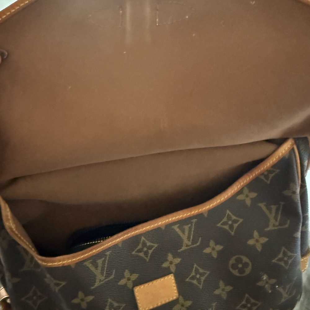 Louis Vuitton Brown Monogram Saumuri 30
